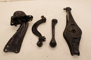 2012-22 Volkswagen Passat SE FWD Rear Suspension Right Side Control Arm Set of 4
