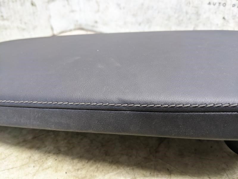 18-23 Kia Stinger Center Console Armrest Lid Cover Only 84660-J5000CD4 OEM *ReaD - Alshned Auto Parts