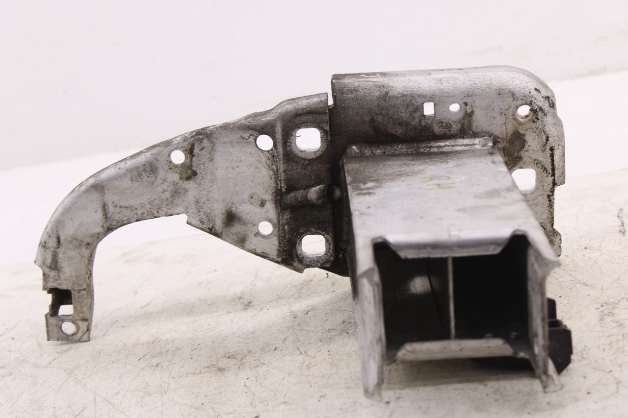 12-18 Audi A7 Premium Front Bumper RH and LH Side Rail Mount Support Bracket Set17