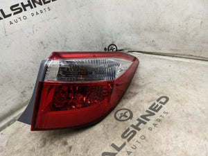 14-16 Toyota Corolla Rear Right Side Tail Light Lamp 81550-02751 OEM *ReaD*