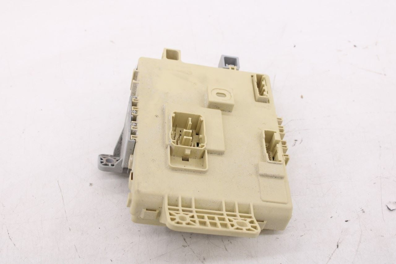 20-22 Hyundai Palisade Limited Cabin Instrument Panel Fuse Relay Junction Block - Alshned Auto Parts