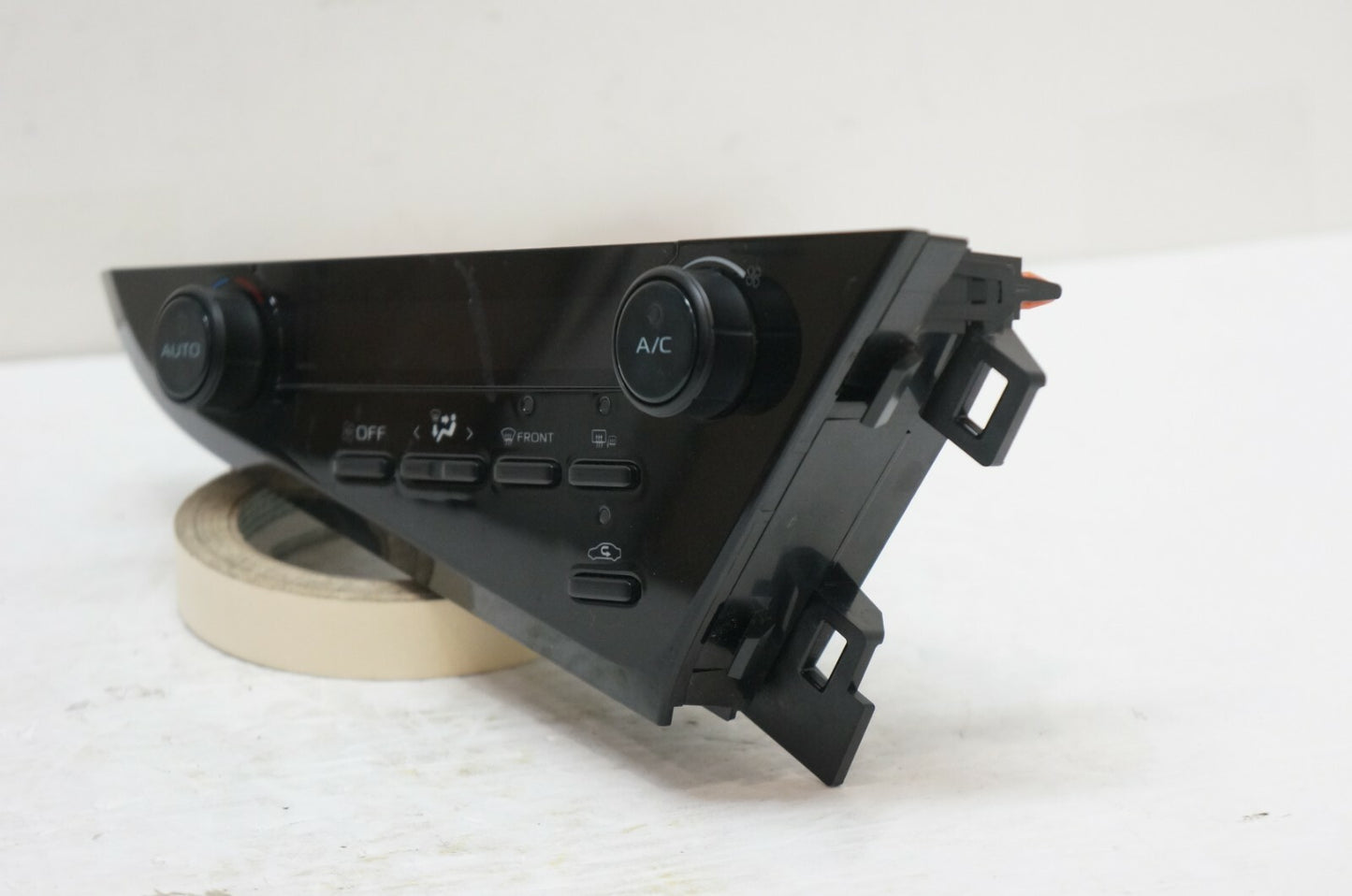 2018-19 Toyota Camry Factory Climate Temperature Control 55900-33L50 OEM *ReaD* - Alshned Auto Parts