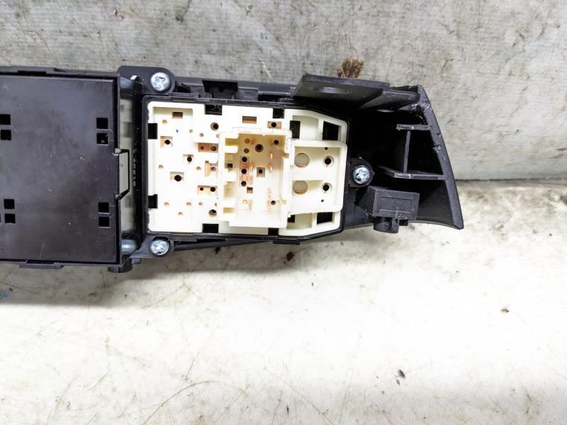 2014-2015 Kia Soul Front Left Master Power Window Switch 93570-B2010CA OEM *ReaD - Alshned Auto Parts