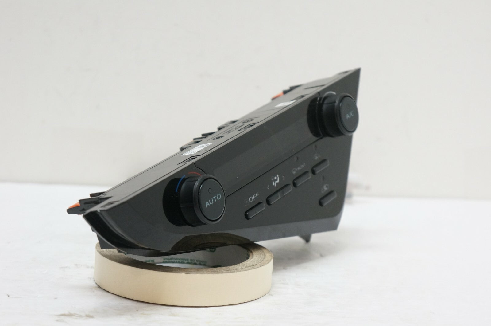 2018-19 Toyota Camry Factory Climate Temperature Control 55900-33L50 OEM *ReaD* - Alshned Auto Parts