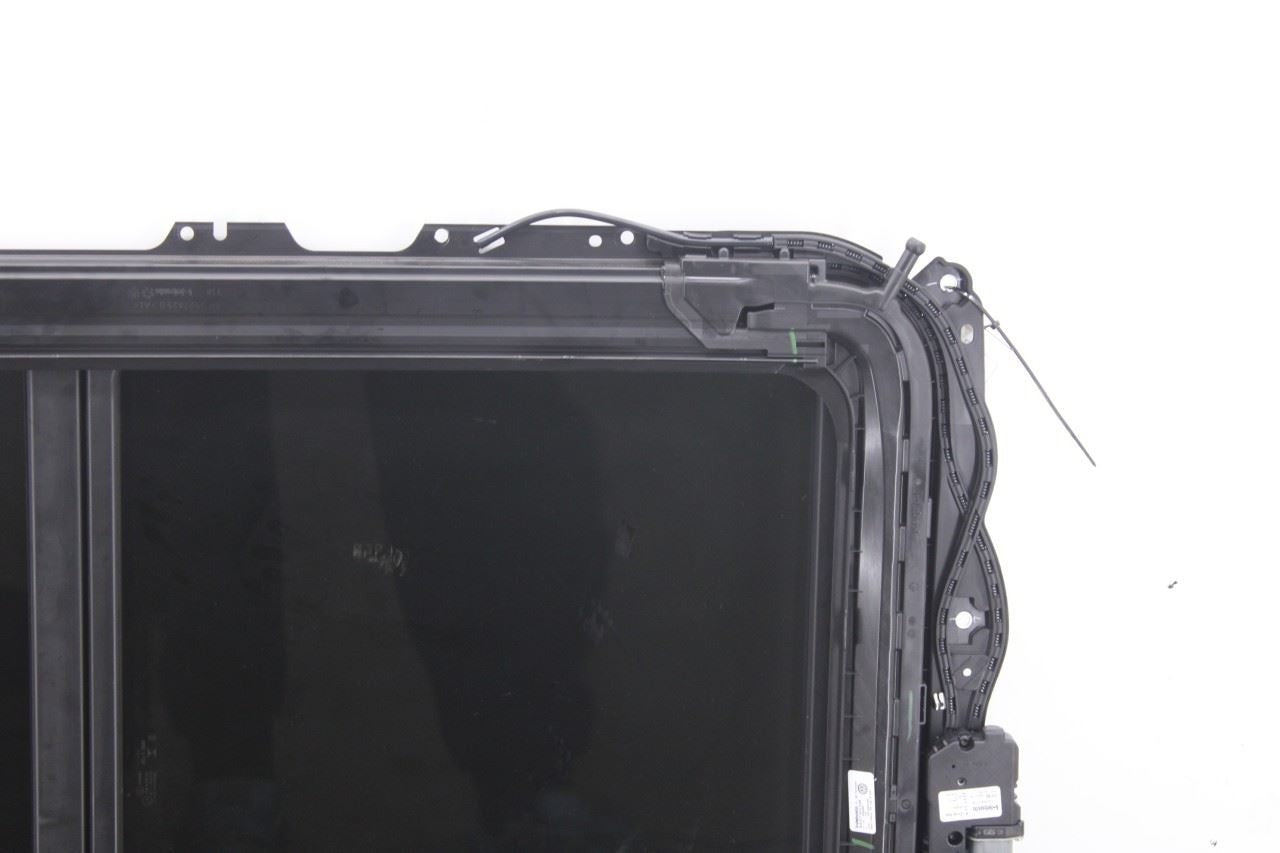 2021-2023 Volkswagen Atlas SE Roof Sunroof Frame with Glass 3CN877049 OEM - Alshned Auto Parts