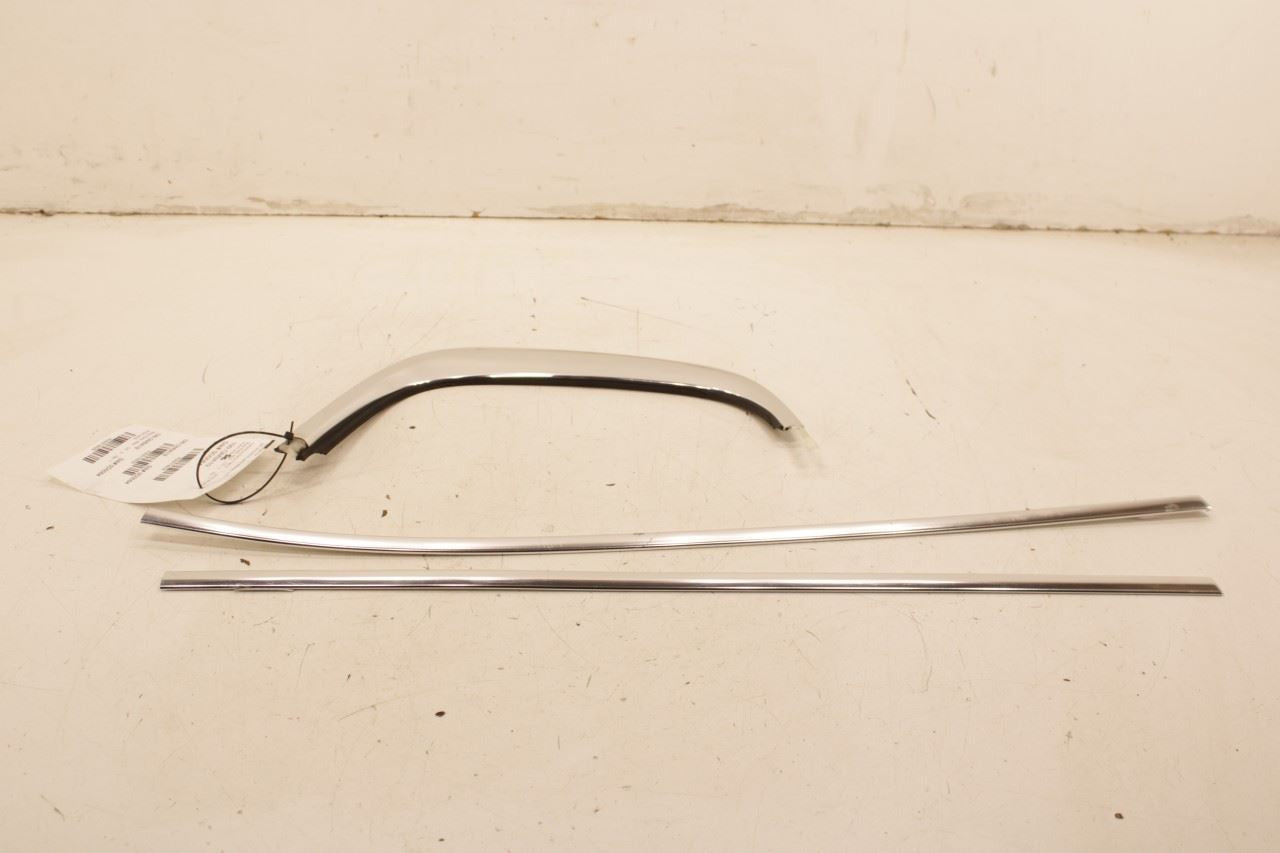 17-23 GMC Acadia SLT-1 Rear Right Door Window Upper Reveal w/ Belt Outer Molding - Alshned Auto Parts