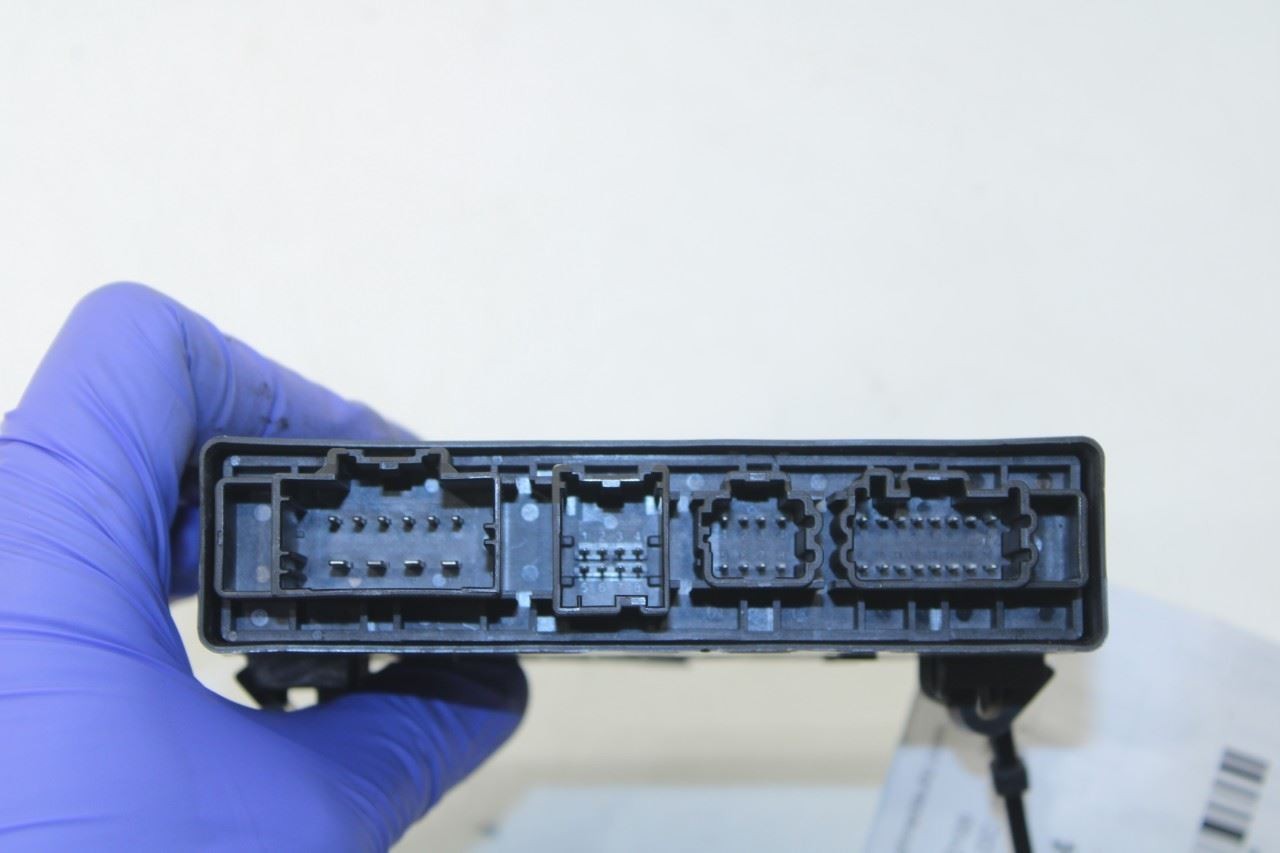 2024-2025 Cadillac XT4 Premium Power Liftgate Back Door Control Module 13552369 - Alshned Auto Parts