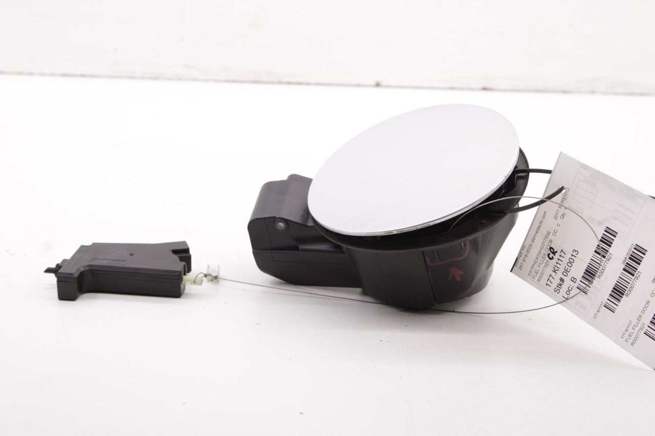 2015-2020 Kia Sorento EX 3.3L Fuel Tank Filler Housing Door Lid Cover OEM *ReaD* - Alshned Auto Parts