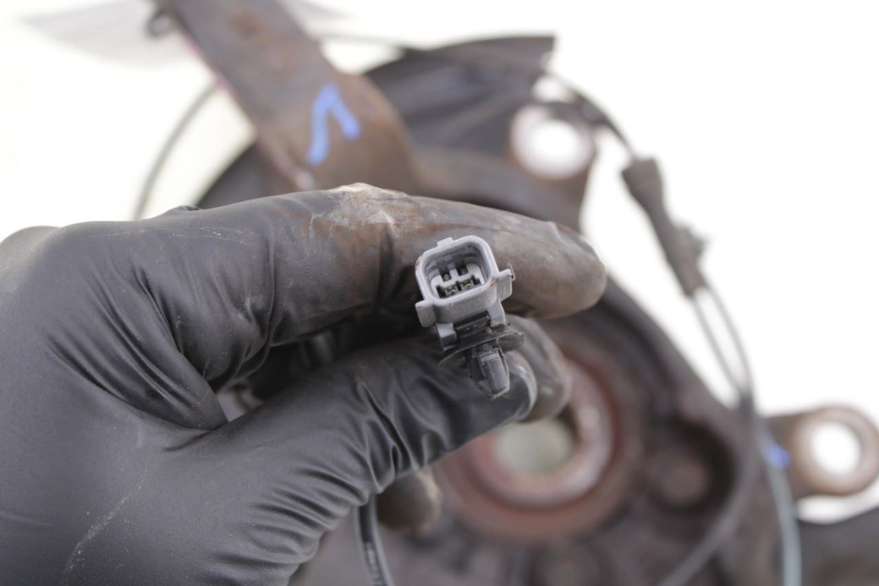 2013-19 Nissan Sentra SL Front Left Driver Side Spindle Knuckle Hub 400151KA1A - Alshned Auto Parts