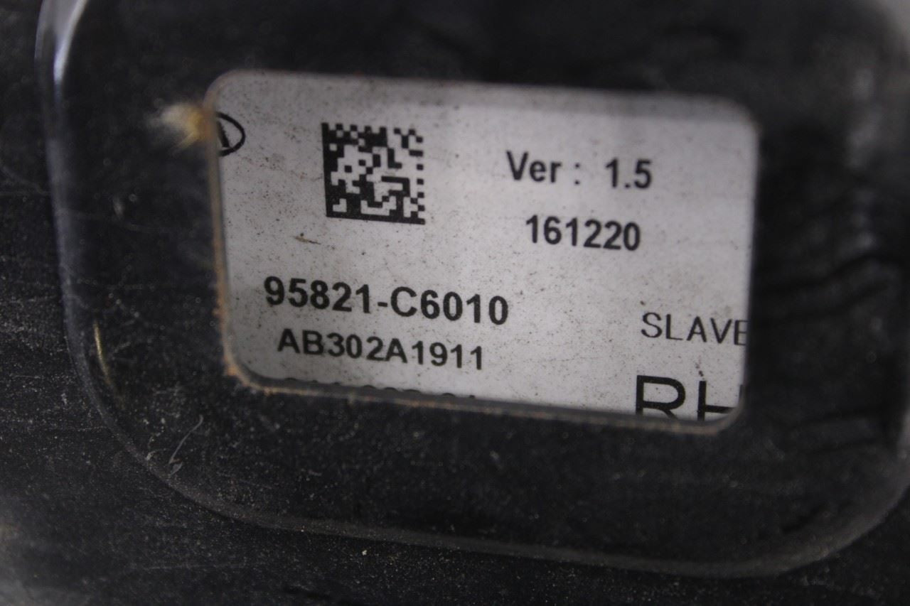 15-18 Kia Sorento EX Rear Right Blind Spot Detection Radar Sensor Module *ReaD* - Alshned Auto Parts