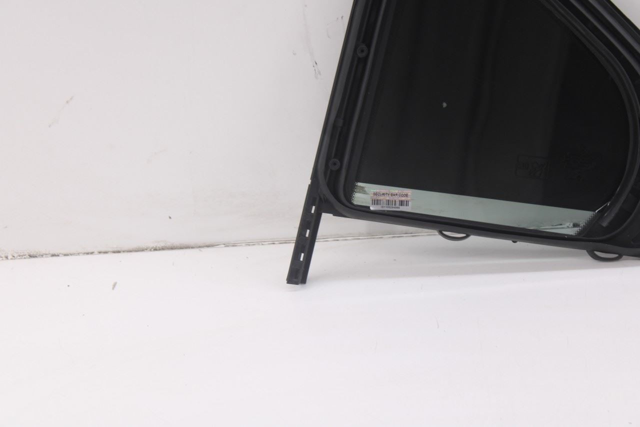 2015-2021 Mercedes-Benz C300 4Matic Rear Right Door Window Vent Glass 205730620010