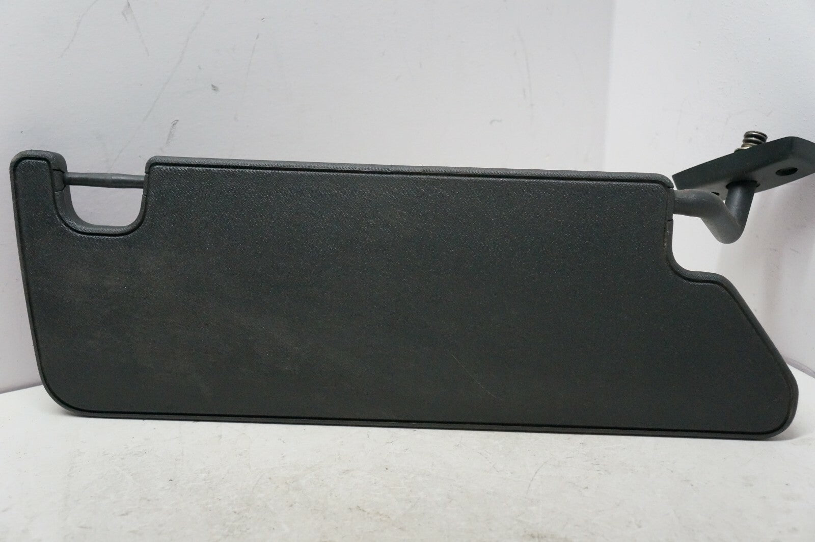 2007-2009 Jeep WRANGLER Right Passenger Sun Visor Black 5KE42XDVAI OEM VA22450