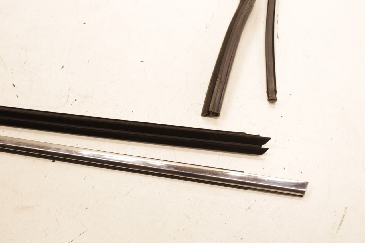 2014-22 Jeep Cherokee Latitude Rear Left Door Run Channel w/ Belt Weatherstrips - Alshned Auto Parts