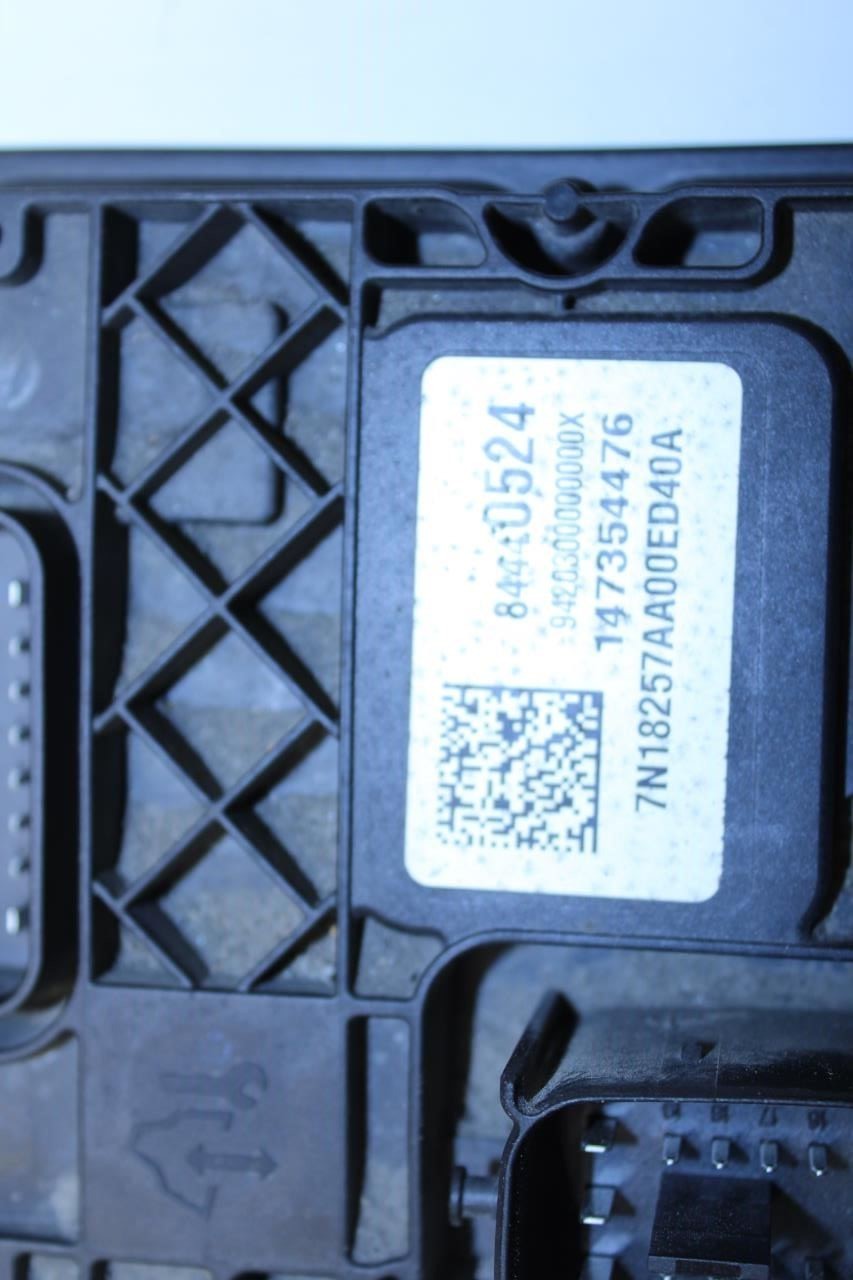 2018-2023 GMC Acadia SLT-1 AWD Differential Lock Control Module 84440524 OEM - Alshned Auto Parts