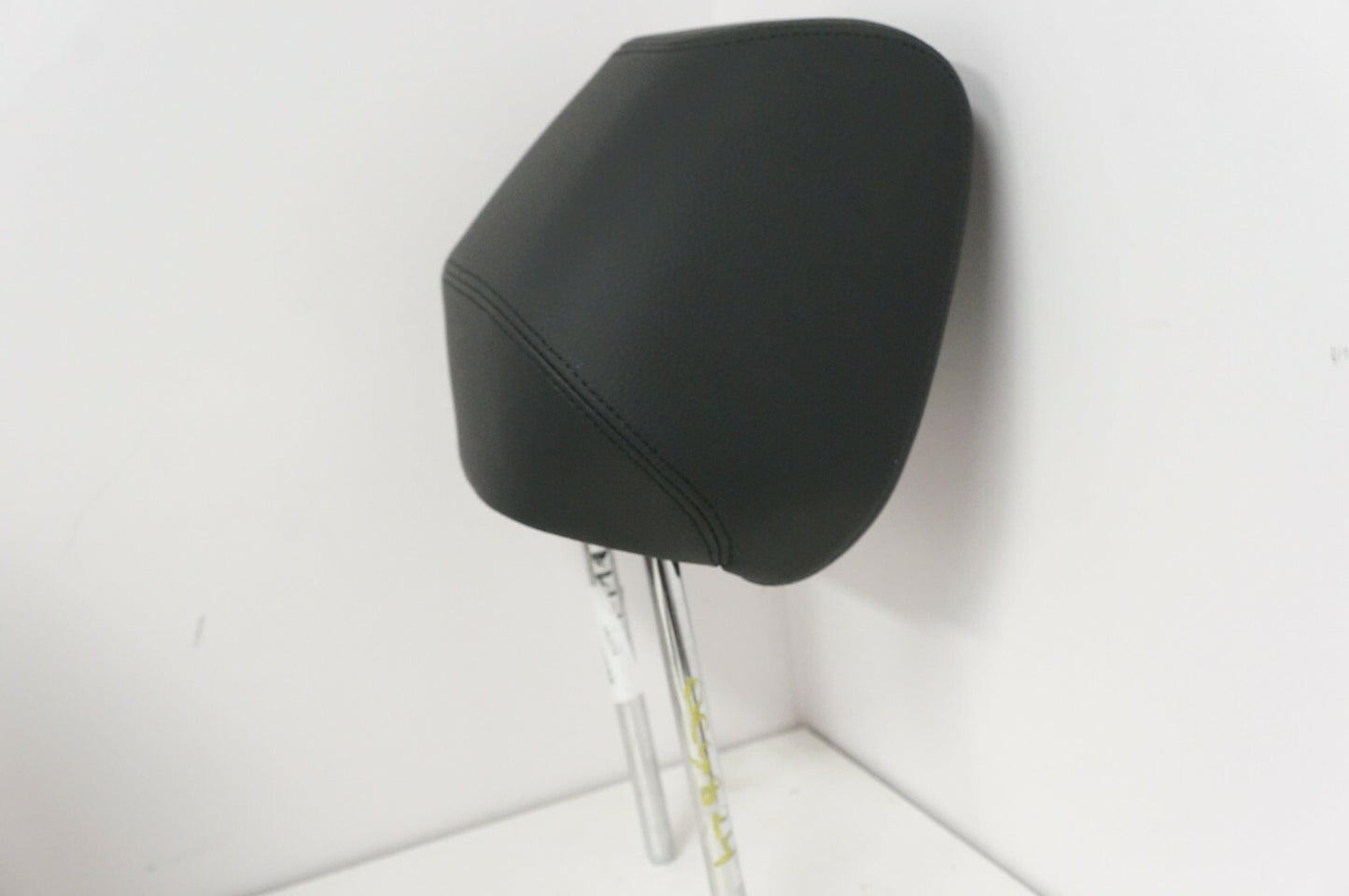2007-2013 BMW 328i Front Left Right Seat Headrest Black 52-10-7-362-617 OEM - Alshned Auto Parts
