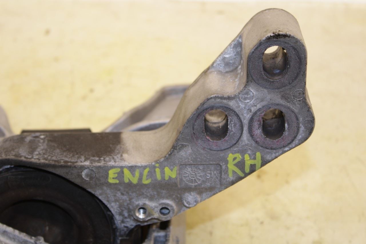 20232025 Mazda CX30 2.5 S 2.5L AWD Front Right Engine Support Mount Bracket - Alshned Auto Parts