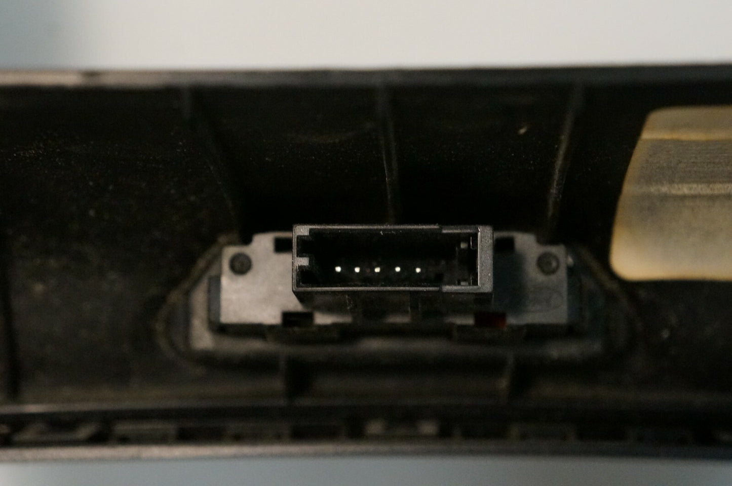 12-14 FORD FOCUS DASH RADIO DISPLAY BEZEL TRIM W/ CENTER AIR VENT OEM - Alshned Auto Parts
