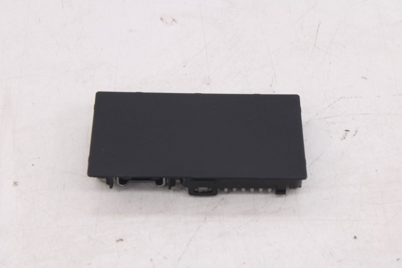 20-22 Hyundai Palisade Limited AWD 3.8L Center Console Wireless Charger Unit Pad - Alshned Auto Parts
