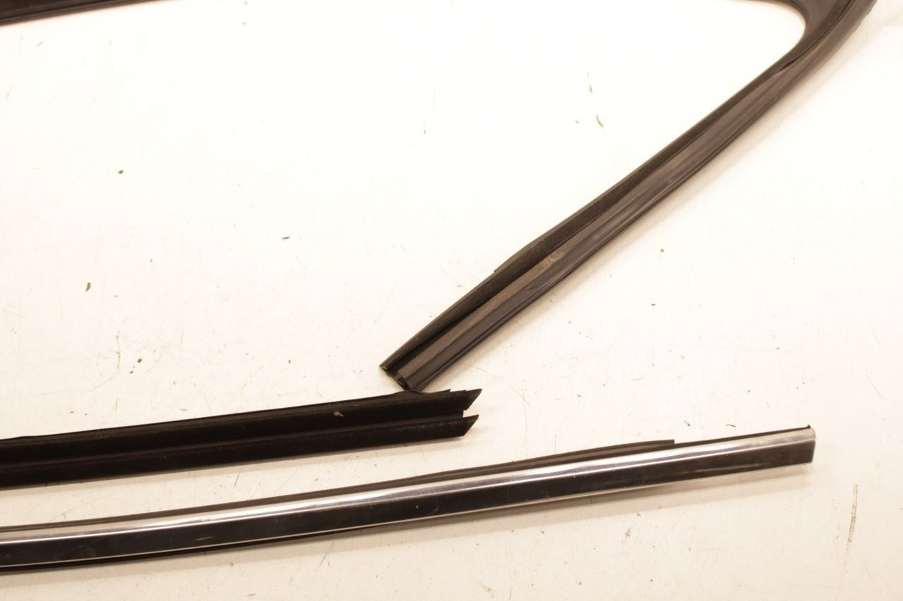 2014-22 Jeep Cherokee Latitude Front Left Door Run Channel w/ Belt Weatherstrips - Alshned Auto Parts