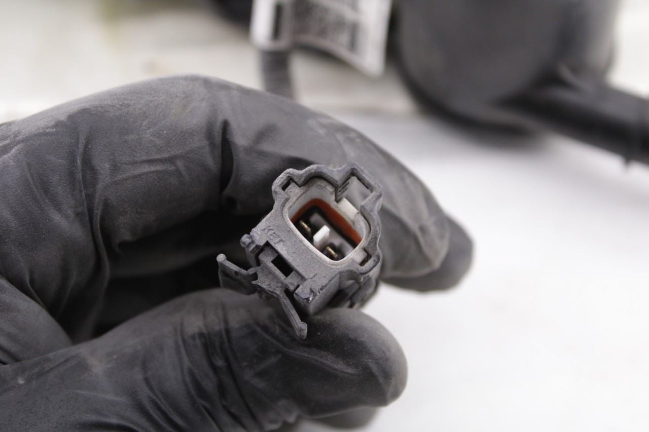 15-2018 Kia Sorento EX 3.3L Fuel Vapor Evaporator Emission Canister 31420-B8500 - Alshned Auto Parts