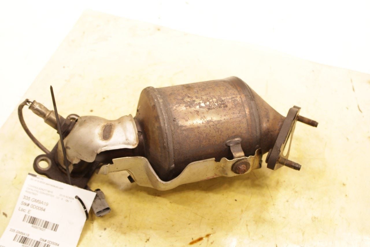 2018-2021 GMC Acadia SLT-1 3.6L AWD Right Side Exhaust System Pipe 85513027 OEM - Alshned Auto Parts