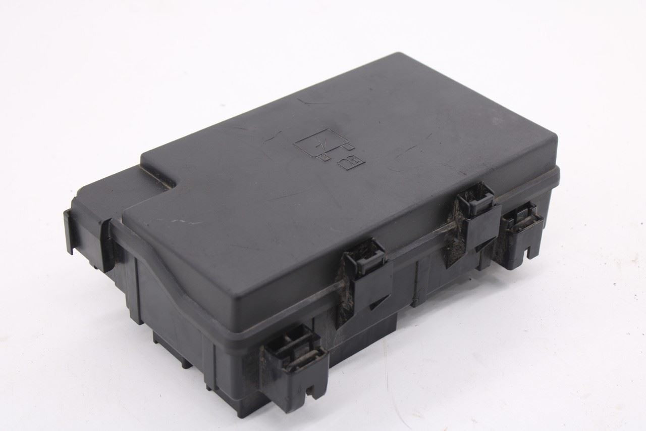 2015 Dodge Durango SXT 3.6L Totally Integrated Power Distribution Fuse Relay Box8
