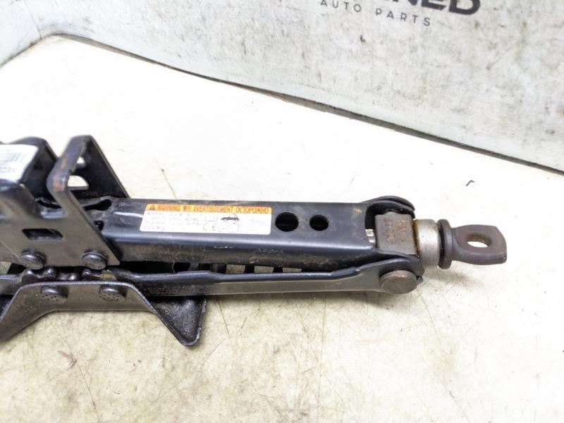 2011-2017 Toyota Venza Spare Tire Floor Jack 09111-06151 OEM - Alshned Auto Parts