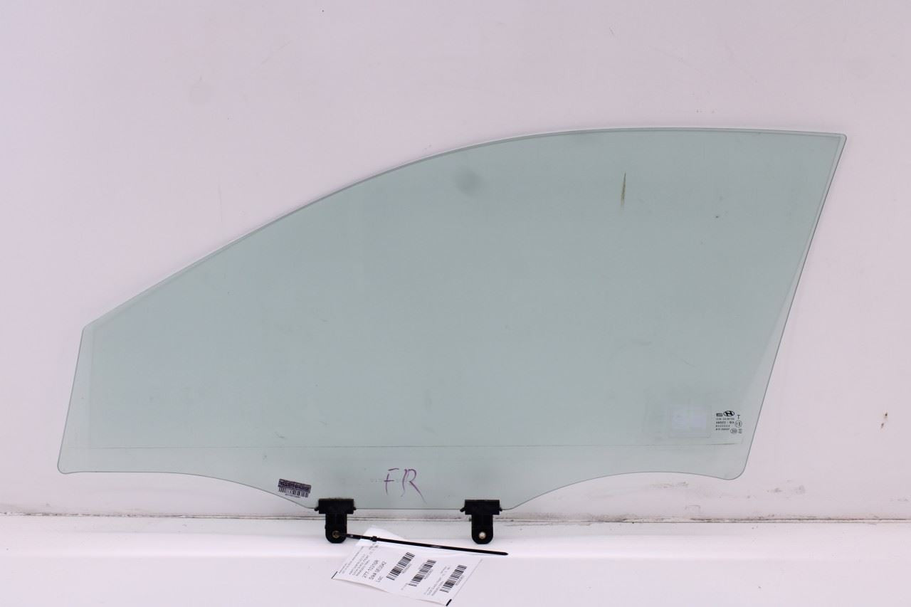 2019-2021 Hyundai Veloster Front Right Door Window Movable Glass 82420-J3000 OEM6