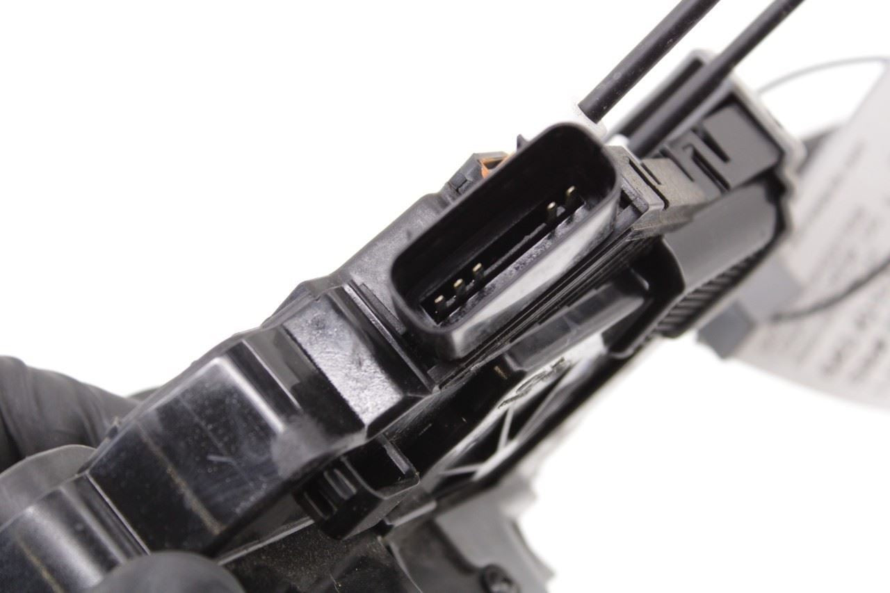 2015-2020 Kia Sorento EX Rear Left Side Door Lock Latch Actuator 81410-C5000 OEM - Alshned Auto Parts