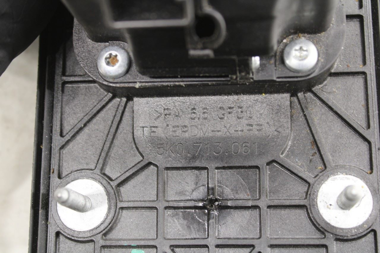 2016 Volkswagen Passat SE FWD Auto Transmission Gear Shifter Lever Knob Assembly - Alshned Auto Parts