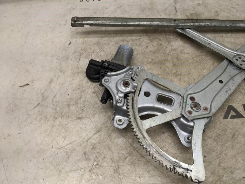 2007-2009 Lexus RX350 Front Left Side Door Window Regulator w/ Motor 69802-330406