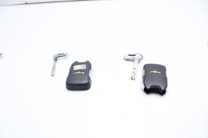 19-22 Chevy Silverado 1500 Remote Entry Key Transmitter w/ Lock Set 13508398 OEM - Alshned Auto Parts