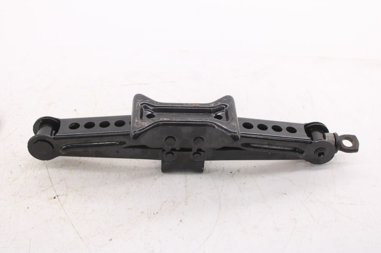 2020-2024 Toyota Corolla LE 2.0L FWD Lift Jack and Tool Kit 09111-02130 OEM8