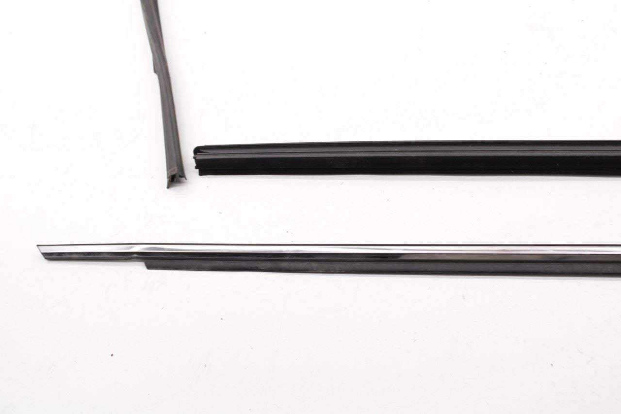 2016-2023 Mazda CX9 Front Right Door Run Channel w/ Belt Molding Weatherstrip - Alshned Auto Parts
