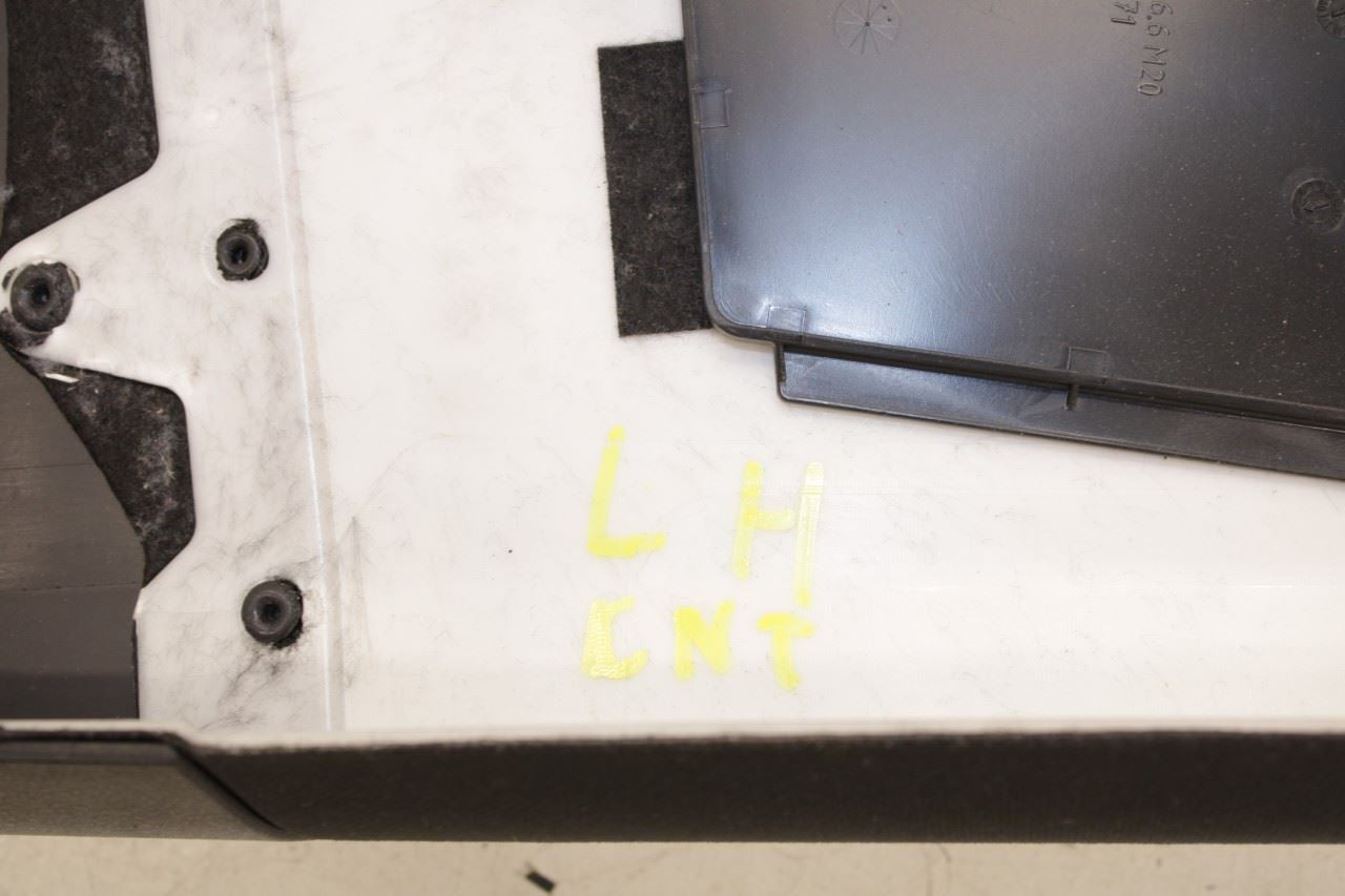 11-2018 Porsche Cayenne Platinum Left Center BPillar Upper Trim 958555239092W0 - Alshned Auto Parts