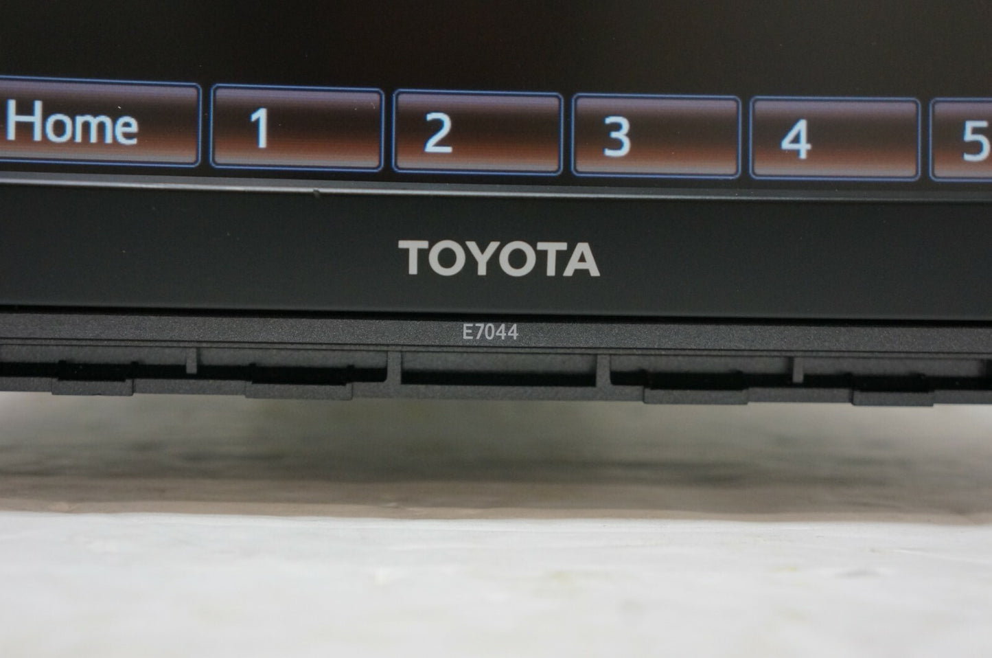 2013 2014 Toyota Sequoia Tundra Navigation Radio Receiver 86107-0C021 OEM E7044 - Alshned Auto Parts