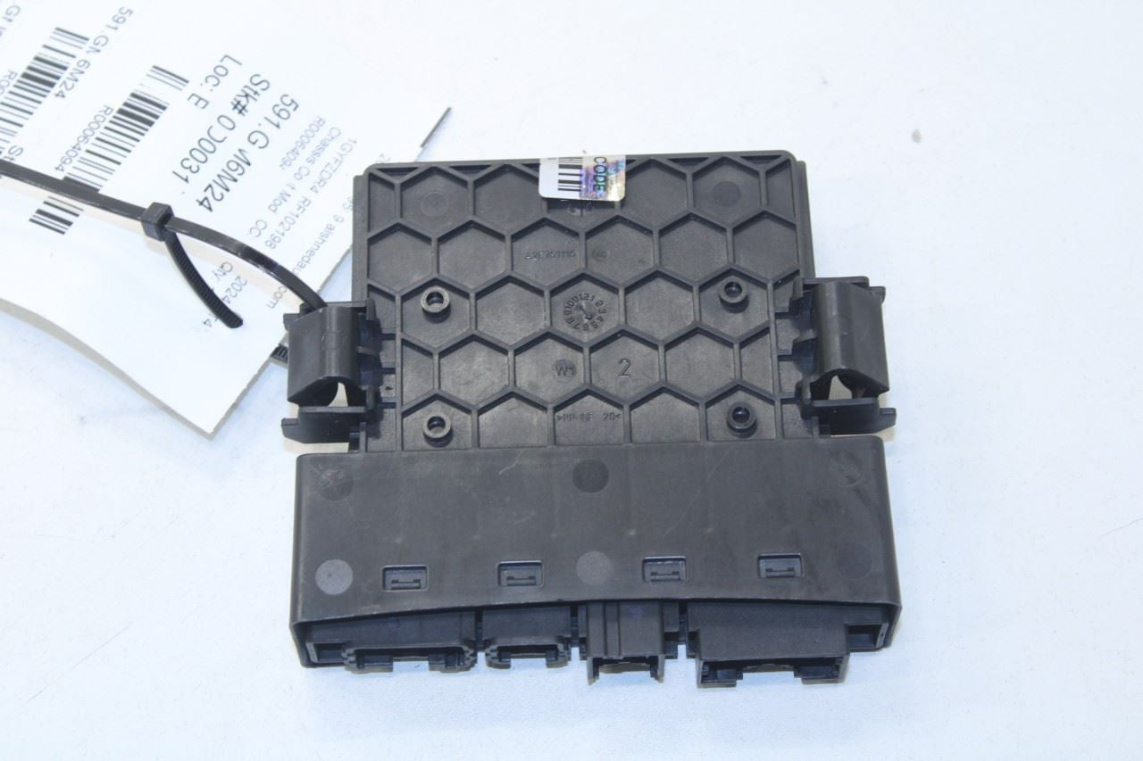 2024-2025 Cadillac XT4 Premium Power Liftgate Back Door Control Module 13552369 - Alshned Auto Parts