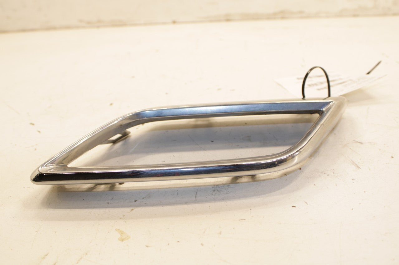 1820 Volkswagen Atlas S AWD Rear Bumper Driver Left Side Exhaust Tip Bezel Tail - Alshned Auto Parts