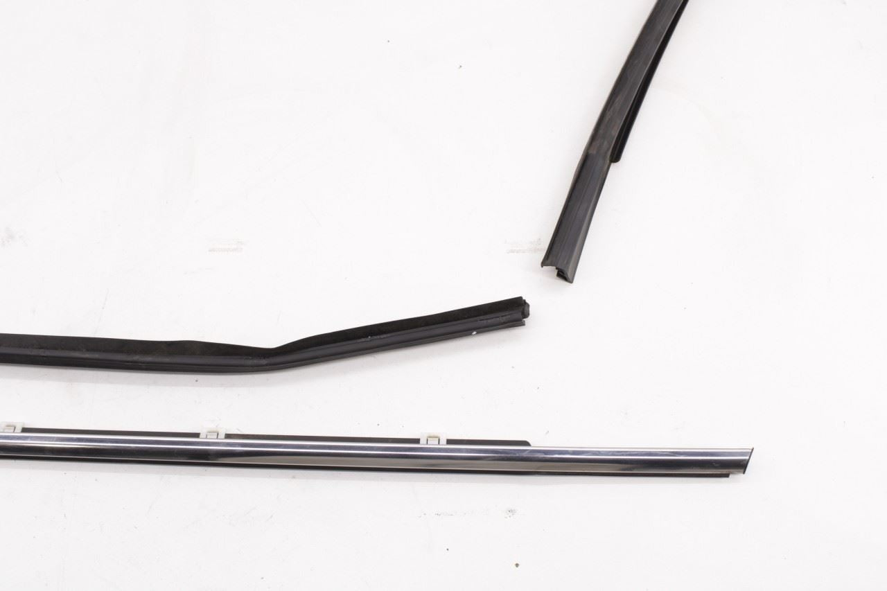 16-20 KIA Sorento EX FR LH Door Run Channel w/ Belt Outer and Inner Weatherstrip - Alshned Auto Parts