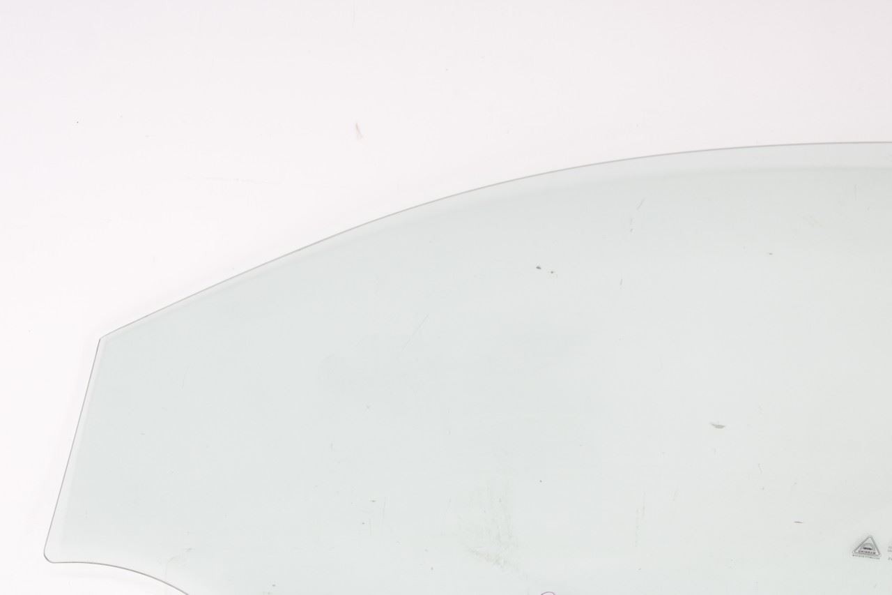 2015-2020 Kia Sorento EX Front Right Passenger Side Door Window Laminated Glass - Alshned Auto Parts