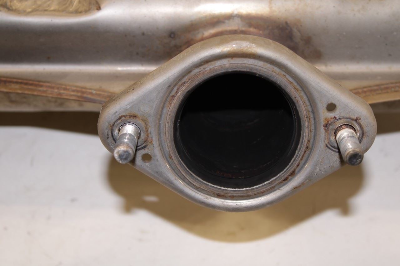 202025 Mazda CX30 2.5 S 2.5L AWD Rear Exhaust Muffler w/ Dual Tip PY4X40100A - Alshned Auto Parts