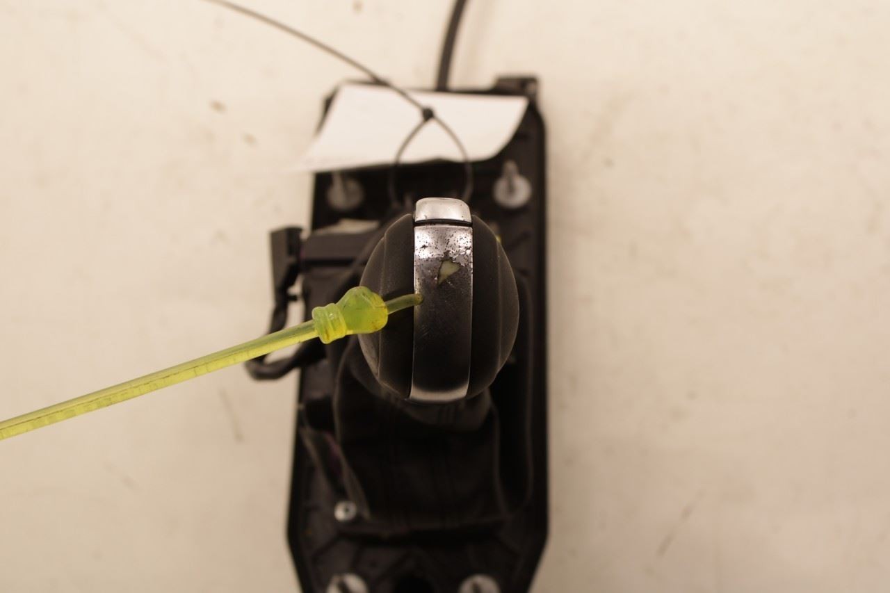 2016 Volkswagen Passat SE FWD Auto Transmission Gear Shifter Lever Knob Assembly - Alshned Auto Parts