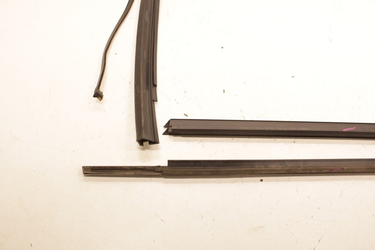 2014-22 Jeep Cherokee Latitude Rear Right Door Run Channel w/ Belt Weatherstrips - Alshned Auto Parts