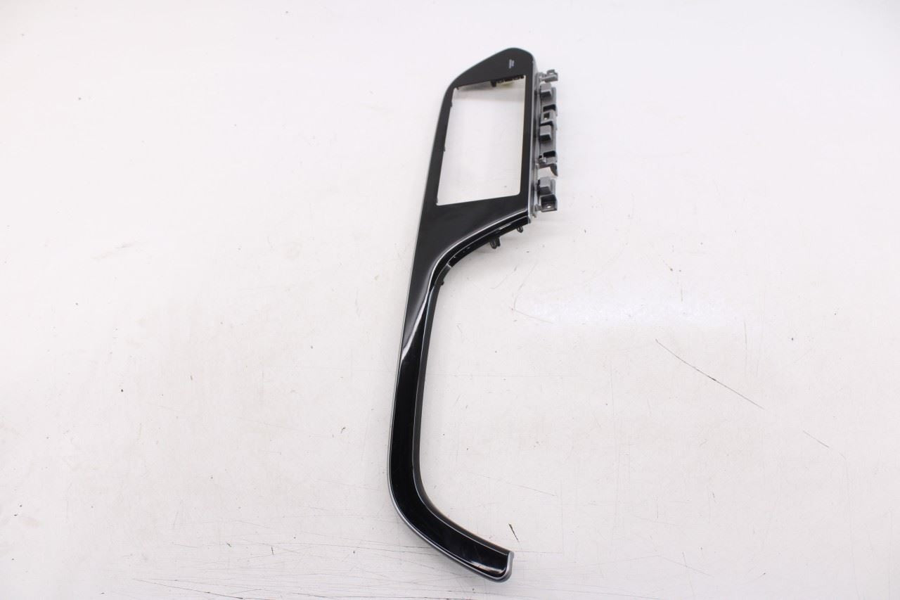 2020-22 Hyundai Palisade Limited AWD Dash Center Panel Display Bezel 84740-S85103