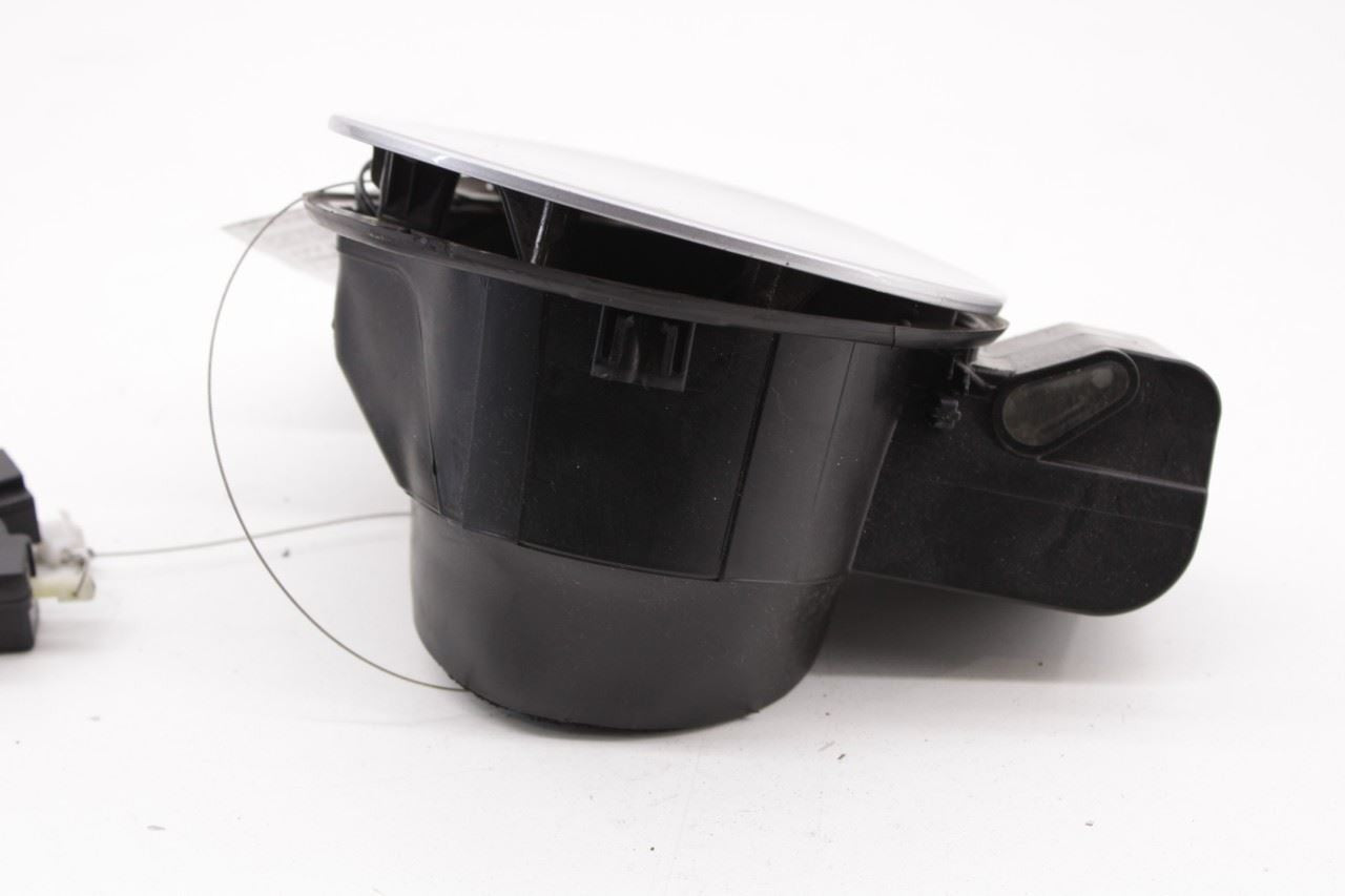 2015-2020 Kia Sorento EX 3.3L Fuel Tank Filler Housing Door Lid Cover OEM *ReaD* - Alshned Auto Parts