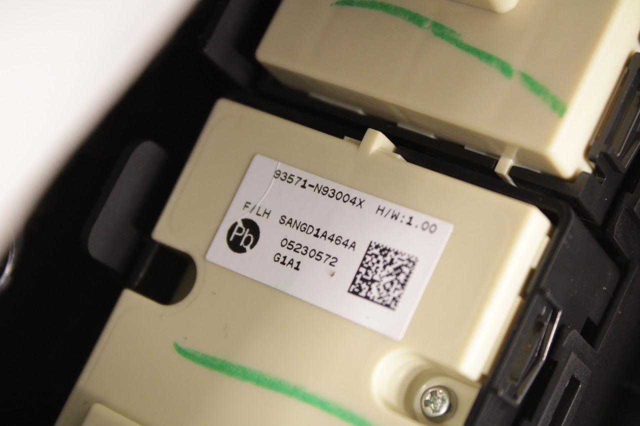 2022-2024 Hyundai Tucson SEL Front Left Driver Door Trim Panel 82301-CW010NNB - Alshned Auto Parts