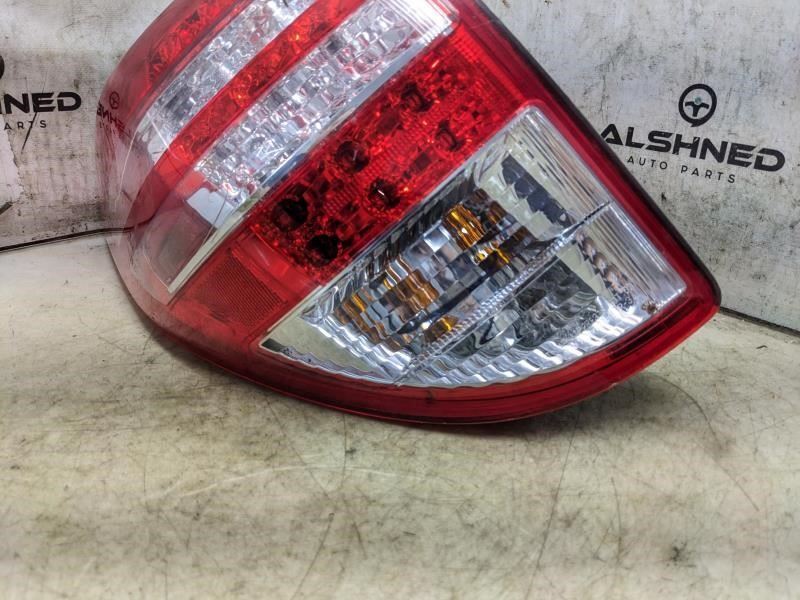 2009-2012 Toyota RAV4 Rear Left Driver Tail Light Lamp 81560-0R010 OEM *ReaD* - Alshned Auto Parts