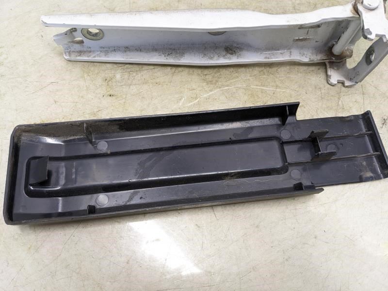 2007-2018 Jeep Wrangler Tailgate Hinge with Cover 55395401AC OEM - Alshned Auto Parts