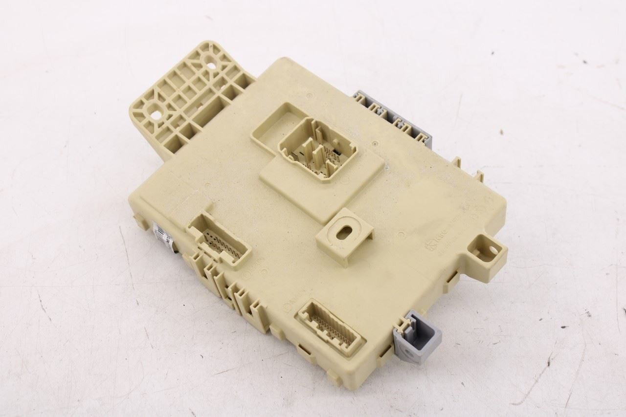 20-22 Hyundai Palisade Limited Cabin Instrument Panel Fuse Relay Junction Block - Alshned Auto Parts