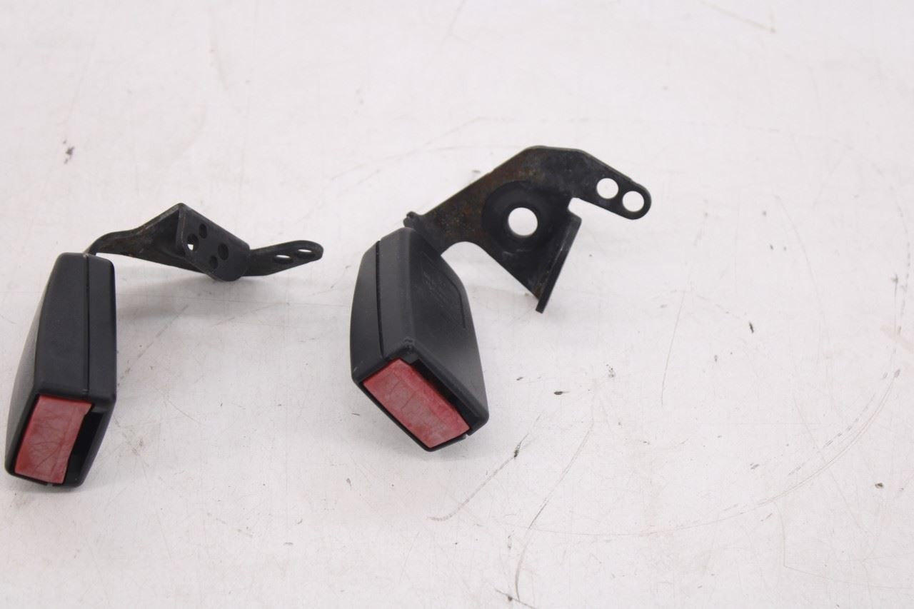 2008 Mercedes-Benz C350 Rear Right Left Side 2nd Row Seat Belt Buckle Set of 3 - Alshned Auto Parts